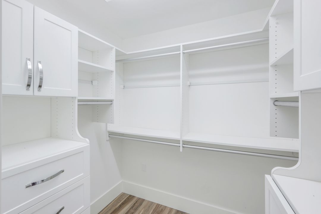 1242 Jamaica Rd, Marco Island, FL 34145