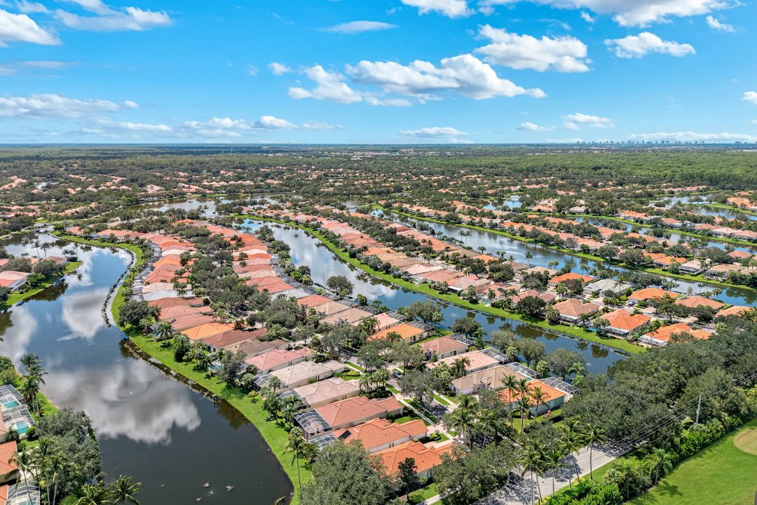 4402 Prescott Ln, Naples, FL 34119