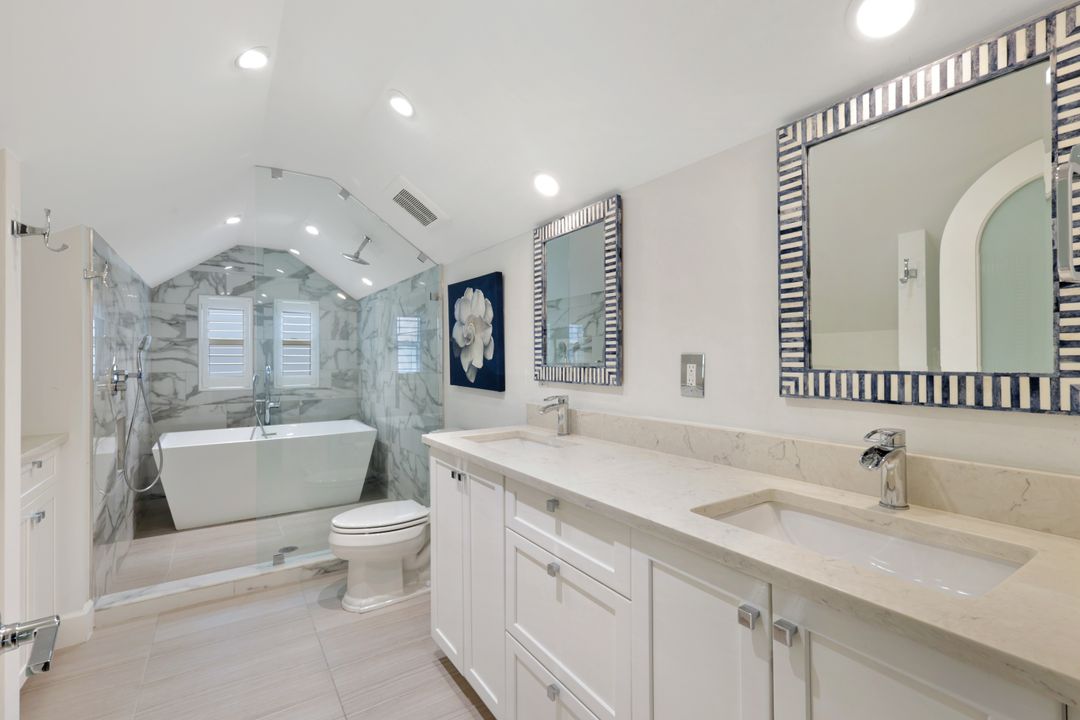 1063 Frank Whiteman Blvd, Naples, FL 34103
