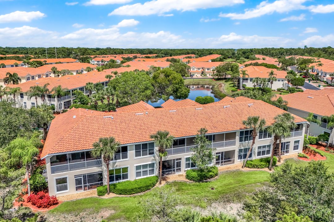 1375 Henley St #402, Naples, FL 34105