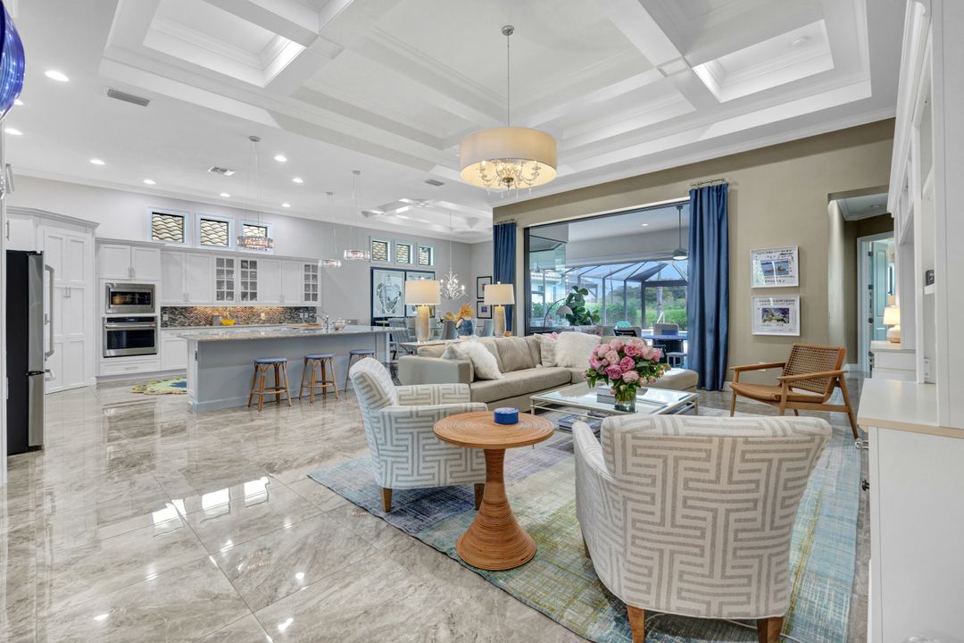 12646 Dundee Ln, Naples, FL 34120