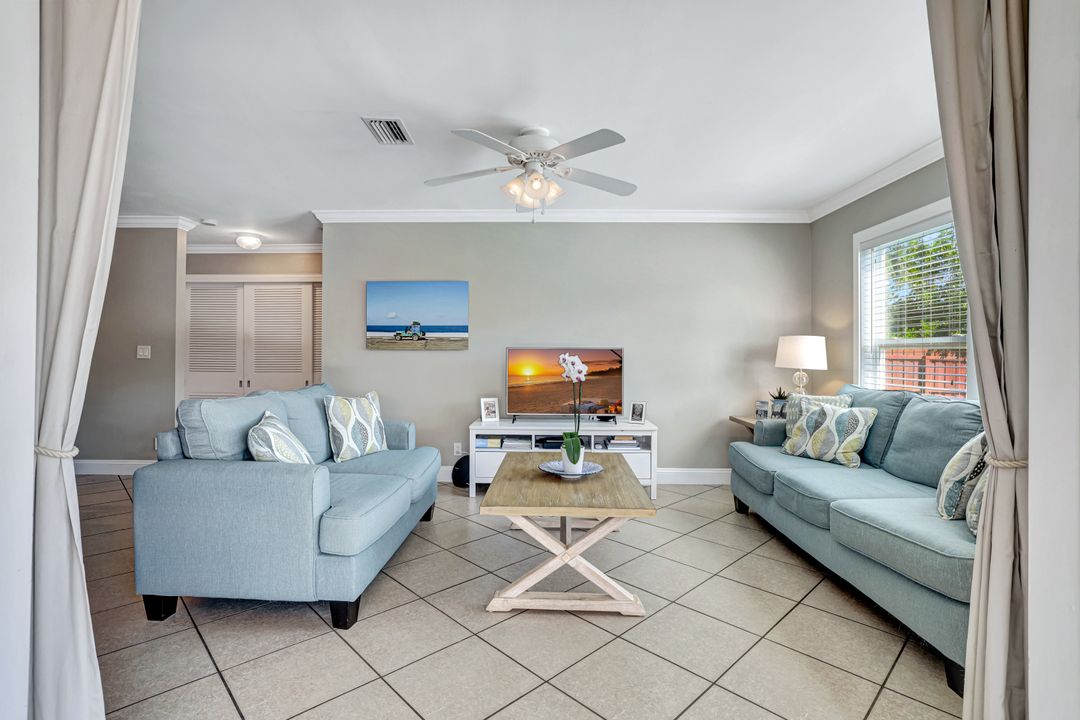 2840 14th St N, Naples, FL 34103