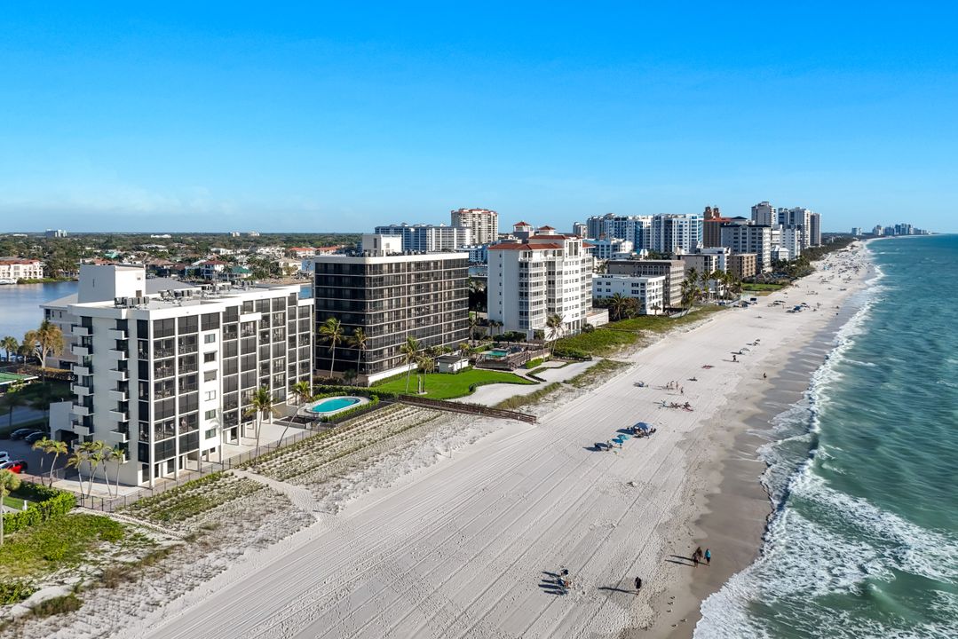 9715 Gulf Shore Dr #104, Naples, FL 34108