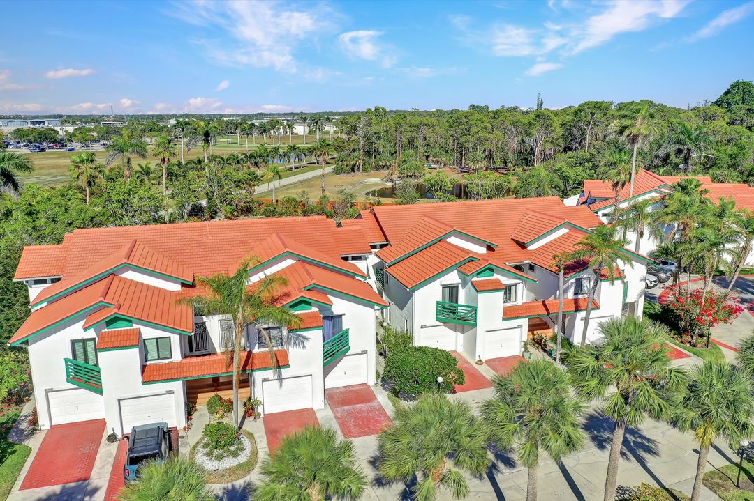 2270 Anchorage Ln #C, Naples, FL 34104