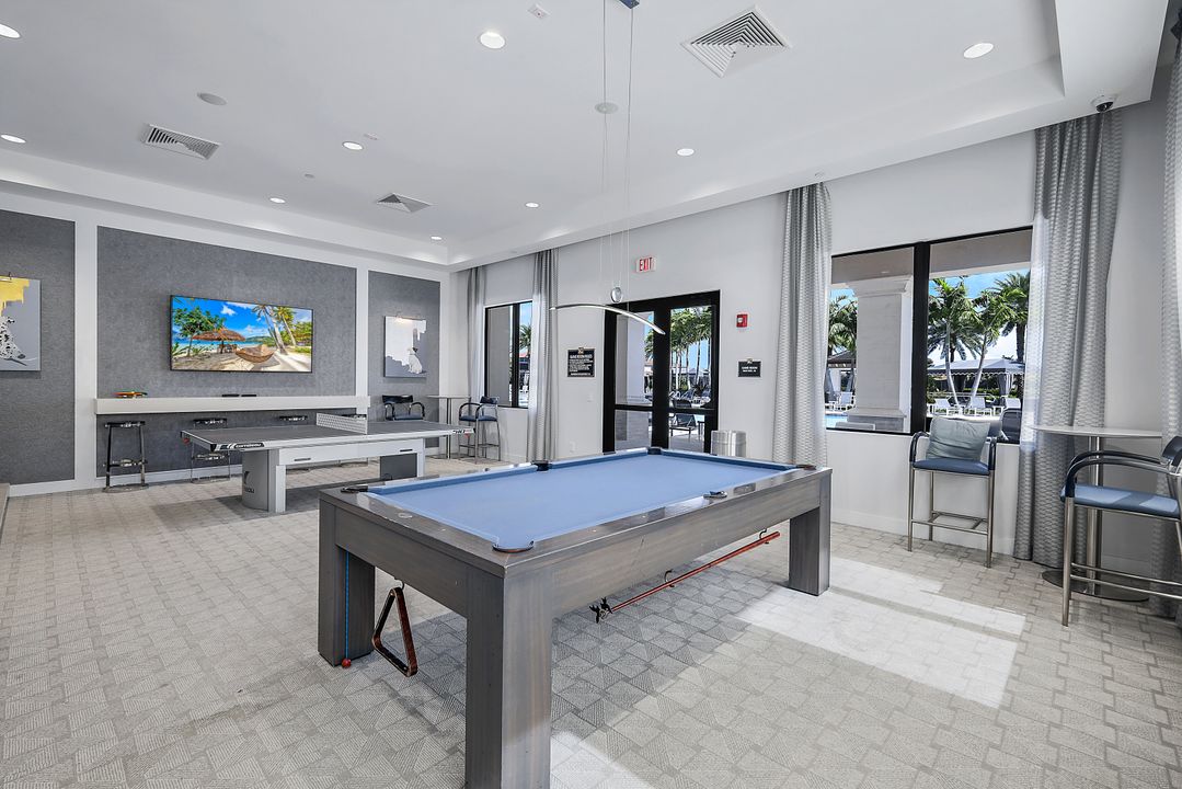 4549 Azalea Dr, Naples, FL 34119