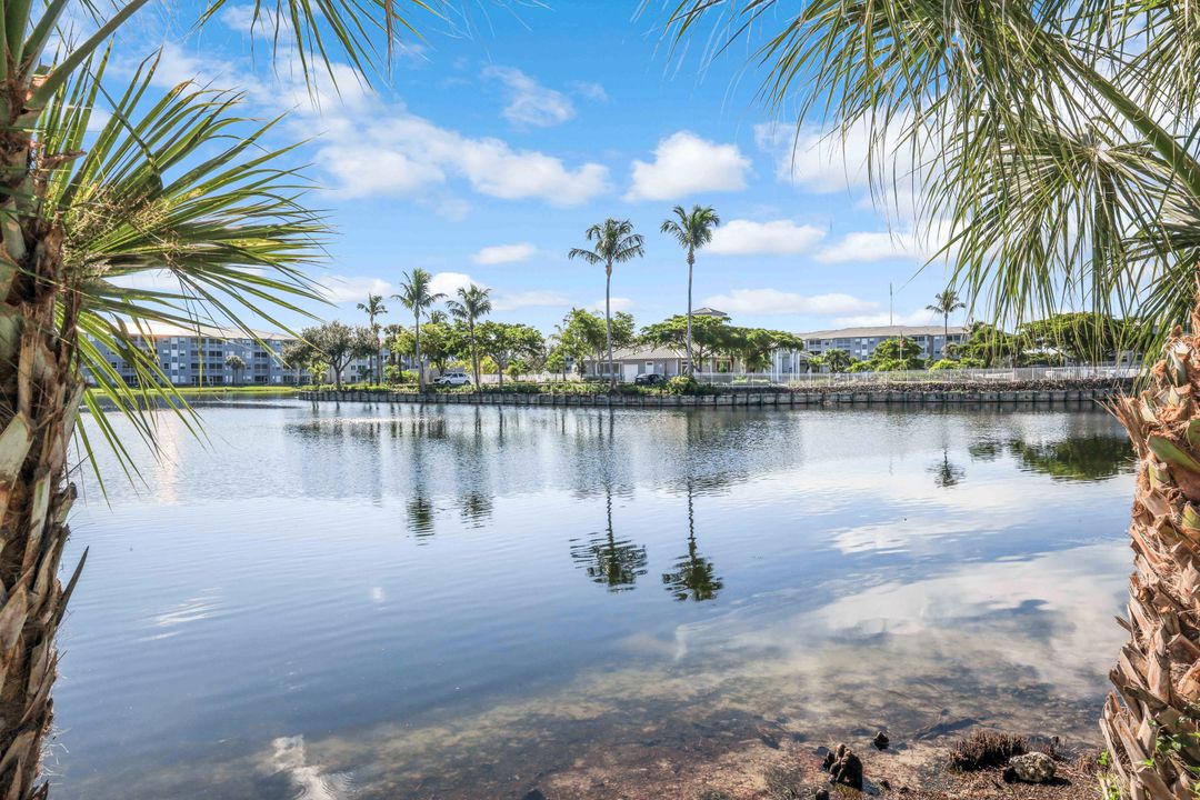 16685 Lake Cir Dr #1012, Fort Myers, FL 33908