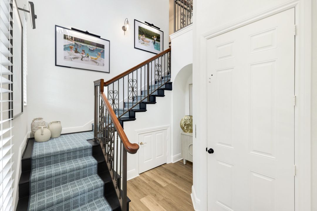 9097 Cherry Oaks Tr #201, Naples, FL 34114