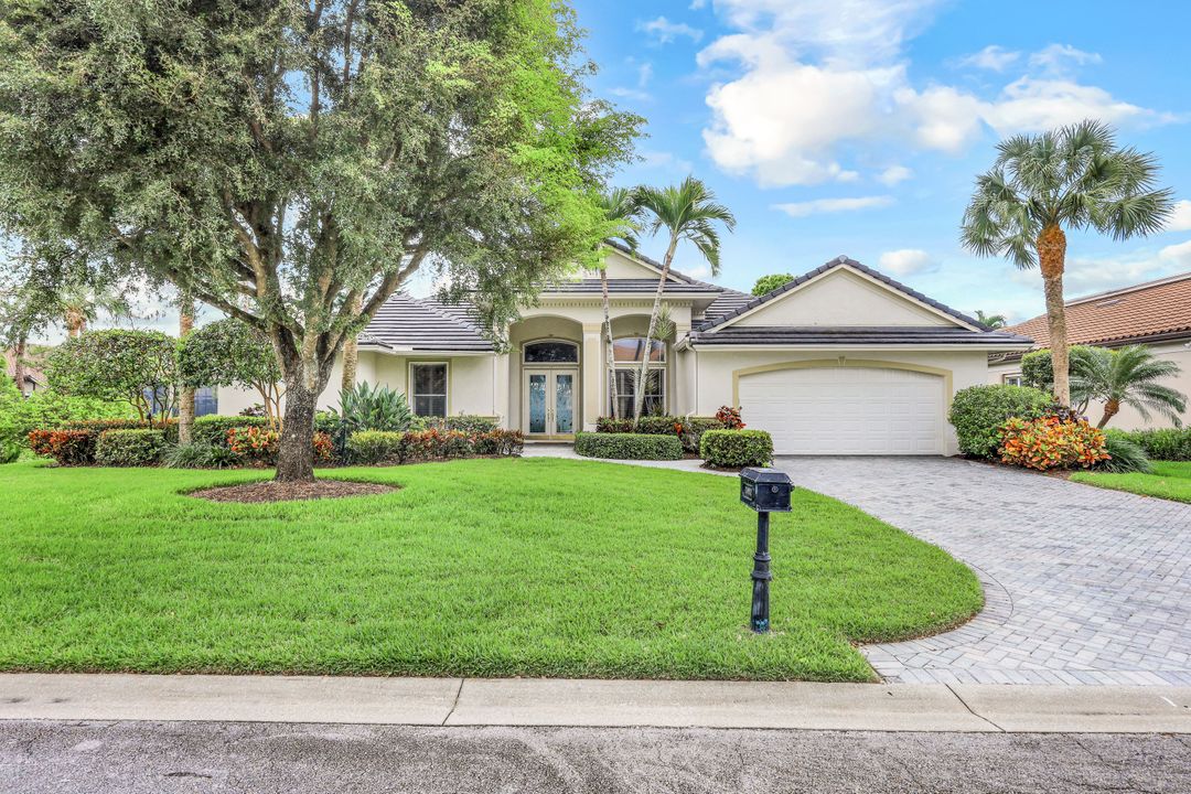 7092 Peach Blossom Ct, Naples, FL 34113