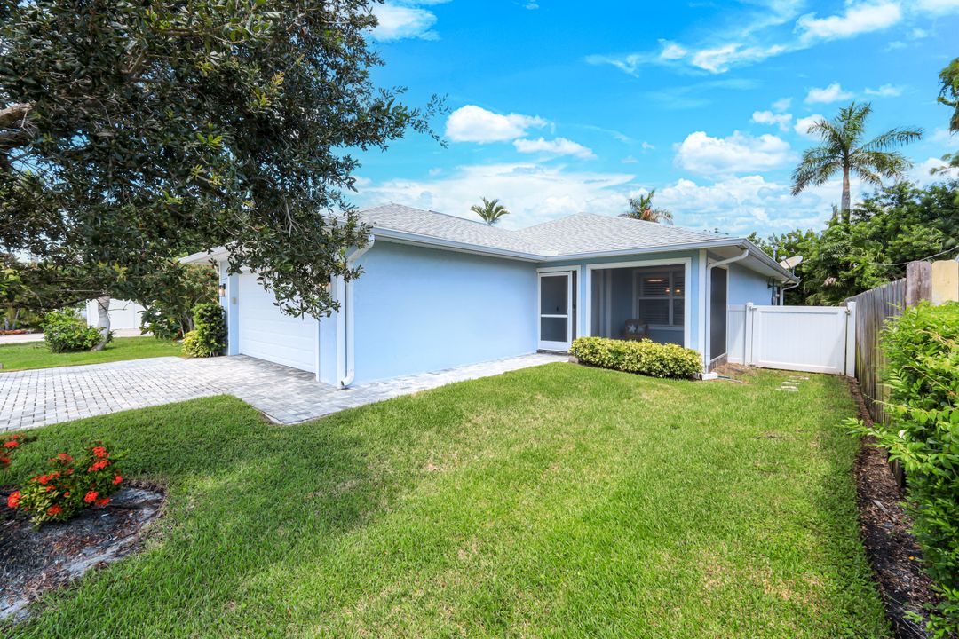 743 108th Ave N, Naples, FL 34108