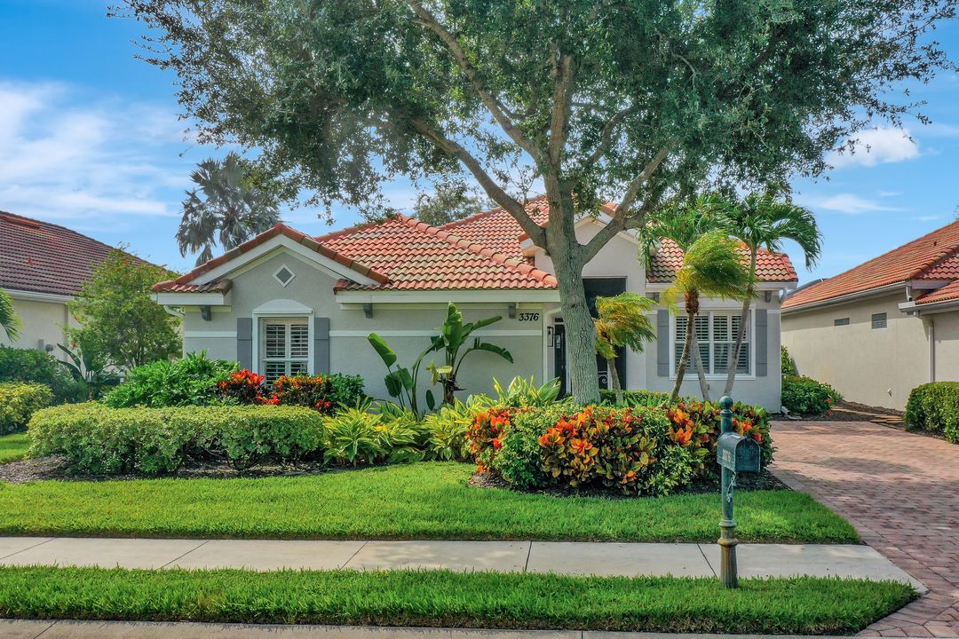 3376 Sandpiper Way, Naples, FL 34109