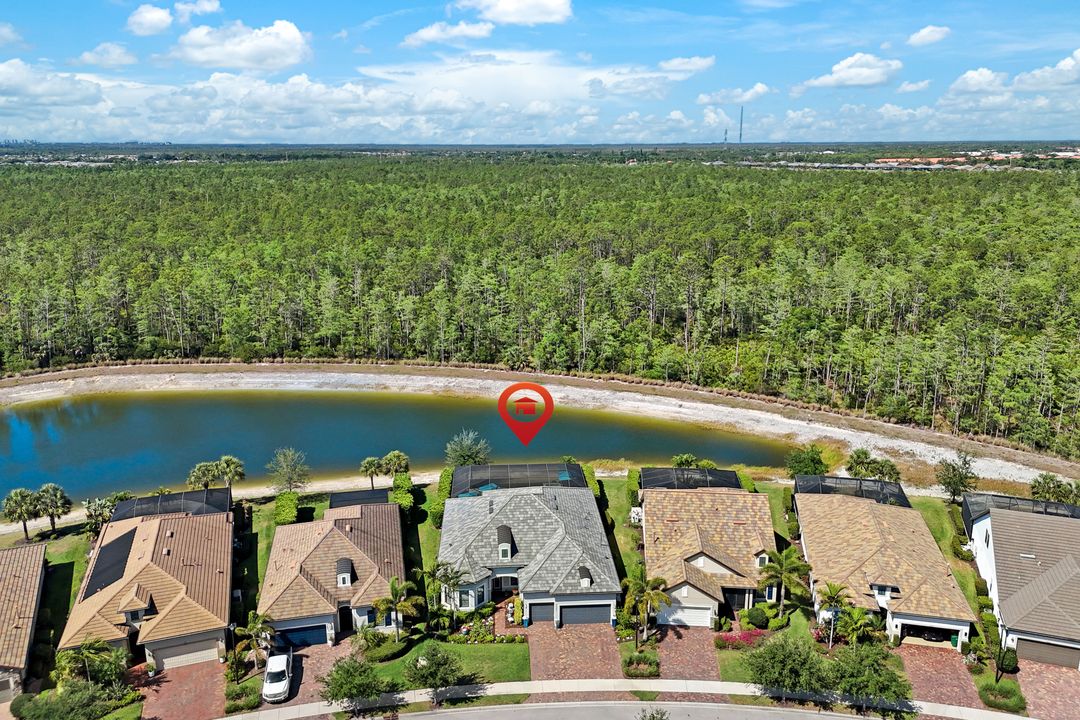 7597 Blackberry Dr, Naples, FL 34114