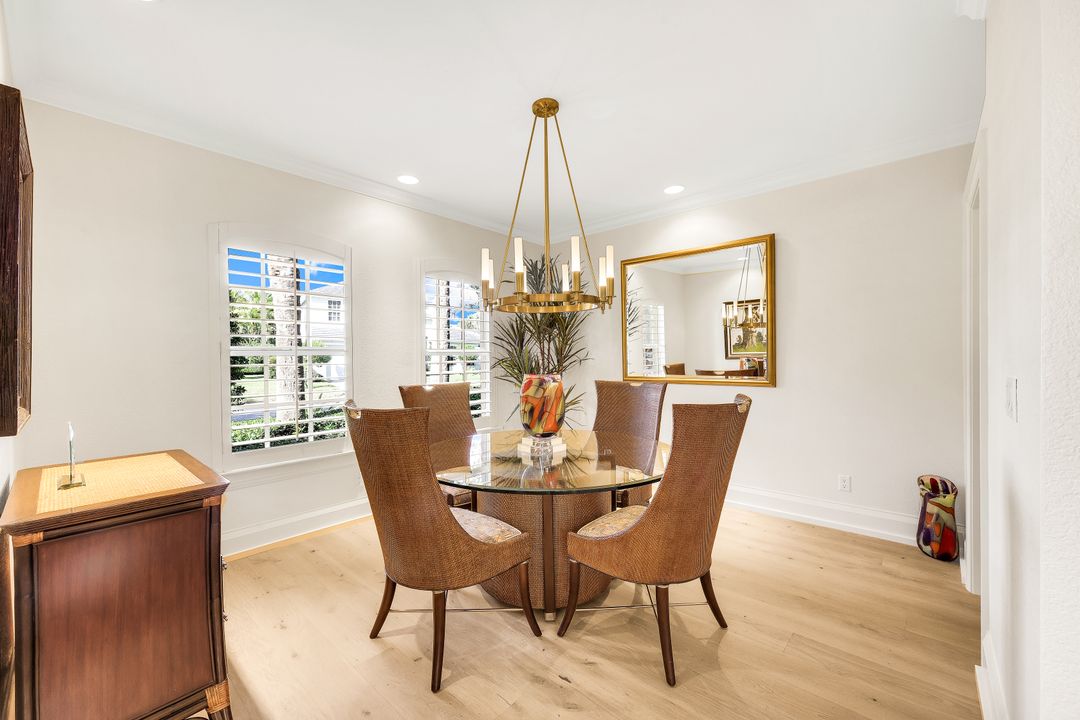 6777 Southern Oak Ct, Naples, FL 34109