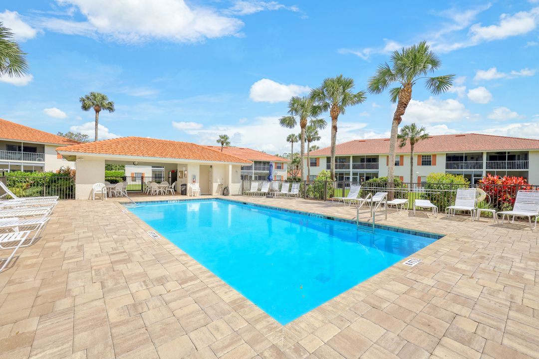 648 Mardel Ct #704, Naples, FL 34104
