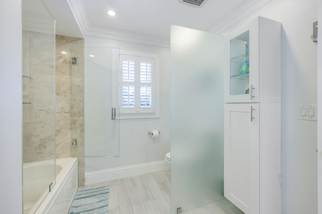544 Seagrape Dr, Marco Island, FL 34145