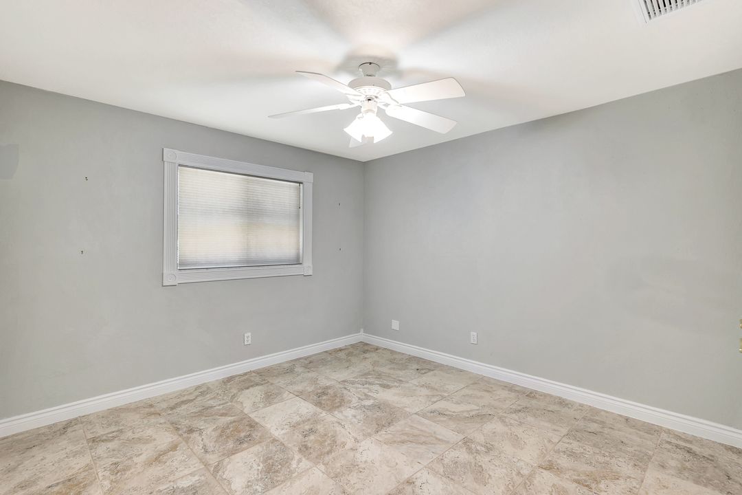 5012 SW 8th Pl, Cape Coral, FL 33914