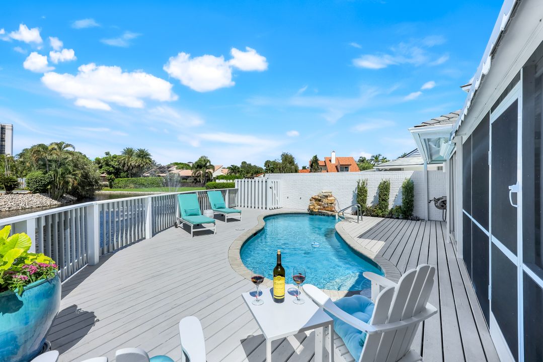 635 Bridge Way Ln, Naples, FL 34108