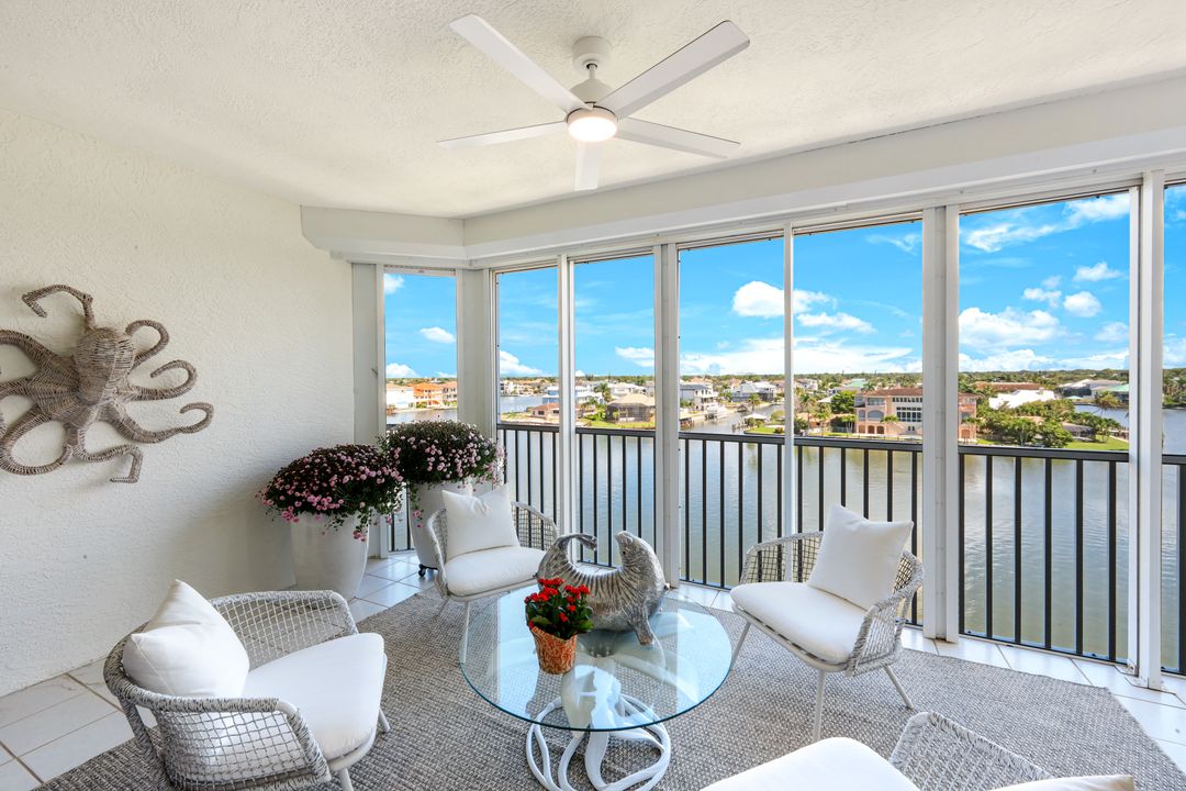 9790 Gulf Shore Dr #505, Naples, FL 34108