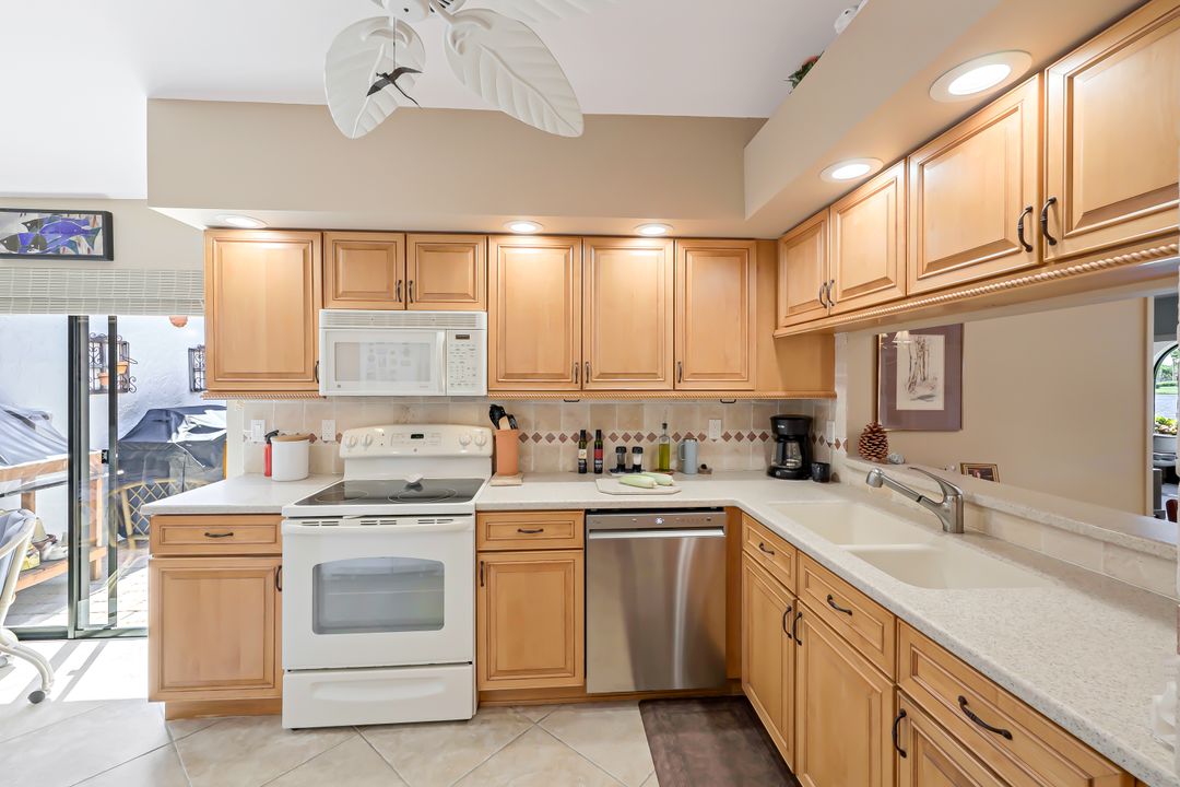 359 Bay Forest Dr  #1B, Naples, FL 34110