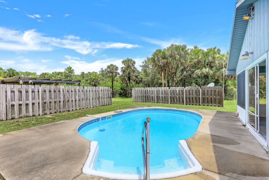 1961 Krape Rd, Naples, FL 34120