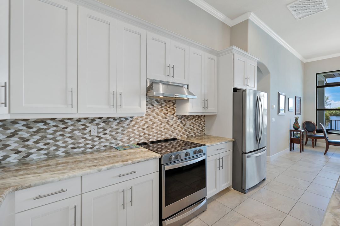 4612 NW 33rd Terrace, Cape Coral, FL 33993