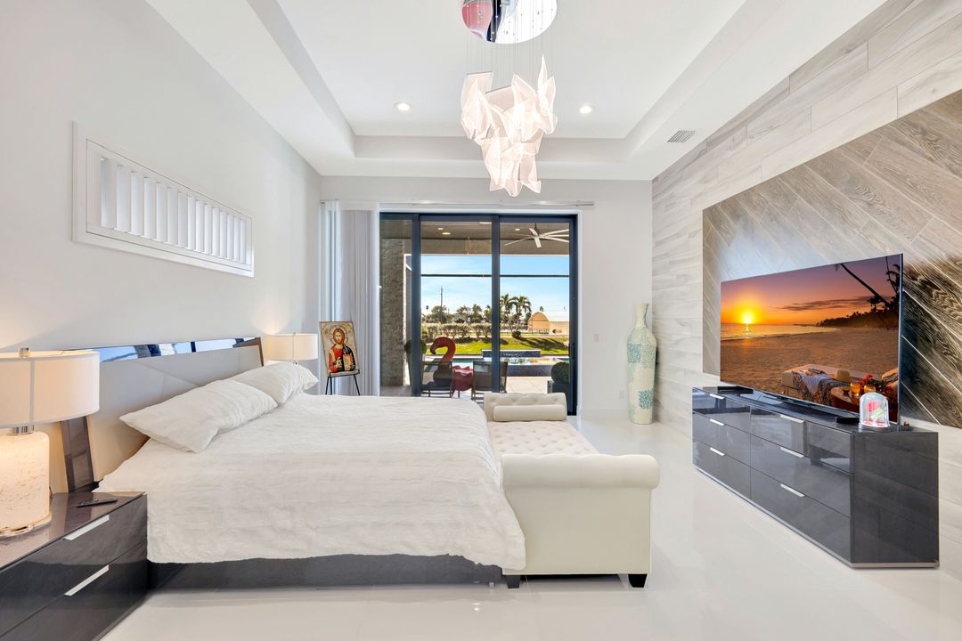 1110 Lenox Ct, Cape Coral, FL 33904