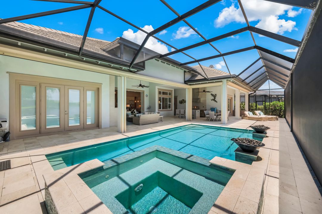6259 Lightbourn Wy, Naples, FL 34113