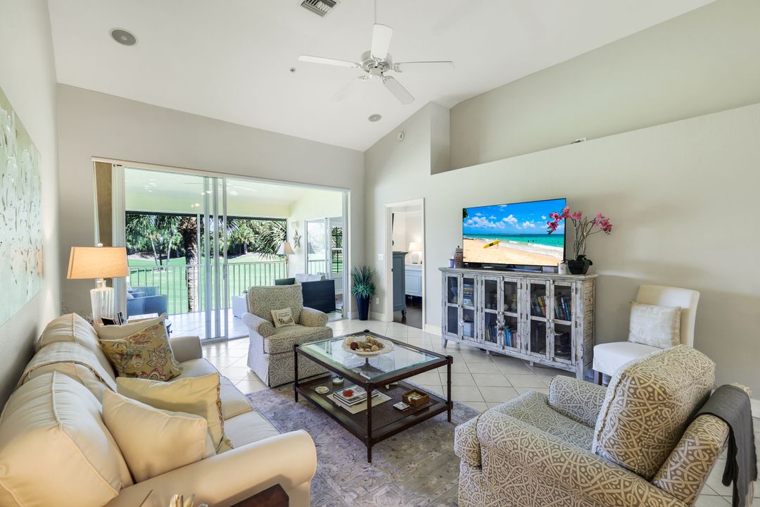 2385 Harmony Ln #204, Naples, FL 34109