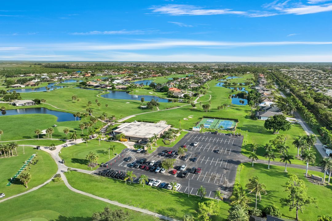 11899 King James Ct, Cape Coral, FL 33991