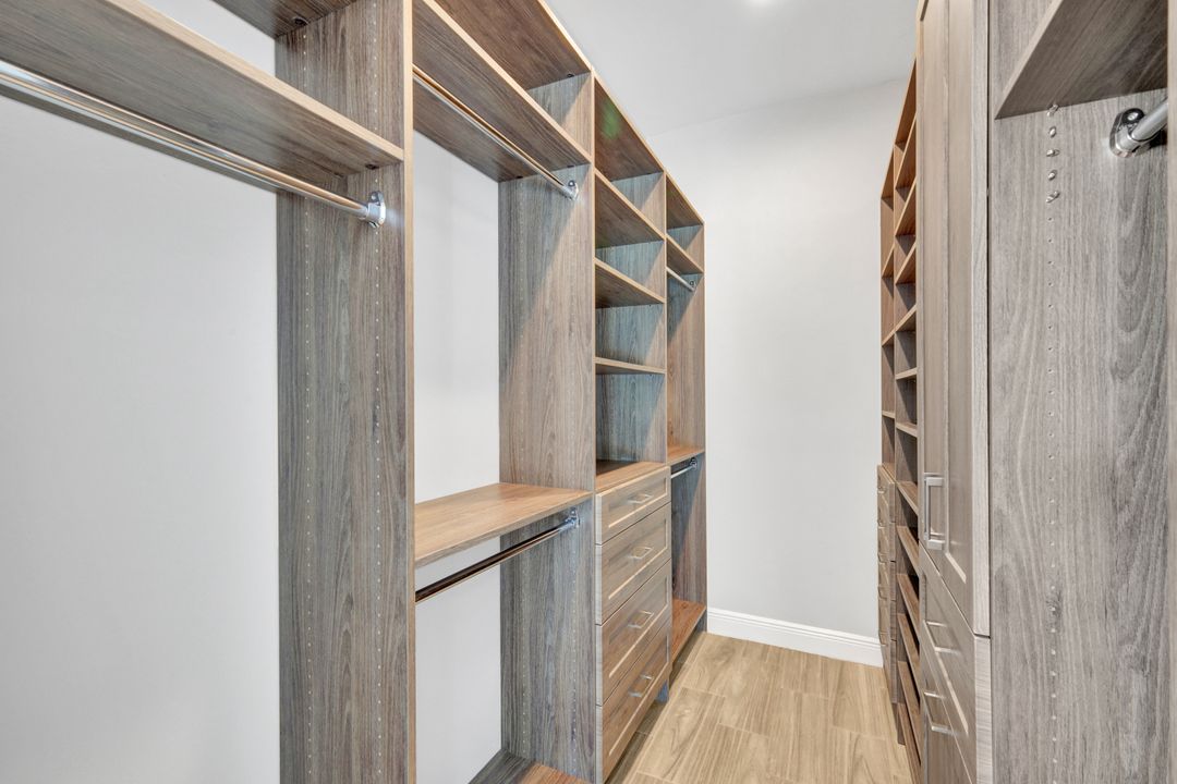 1189 S Town and River Dr, Fort Myers, FL 33919