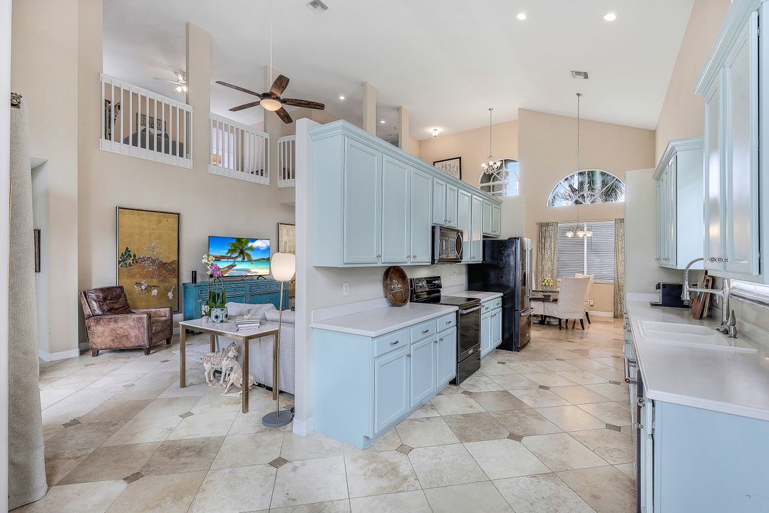 1989 Isla De Palma Cir, Naples, FL 34119