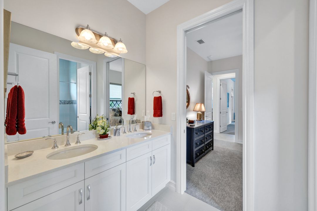 17300 Hidden Estates Cir, Fort Myers, FL 33908