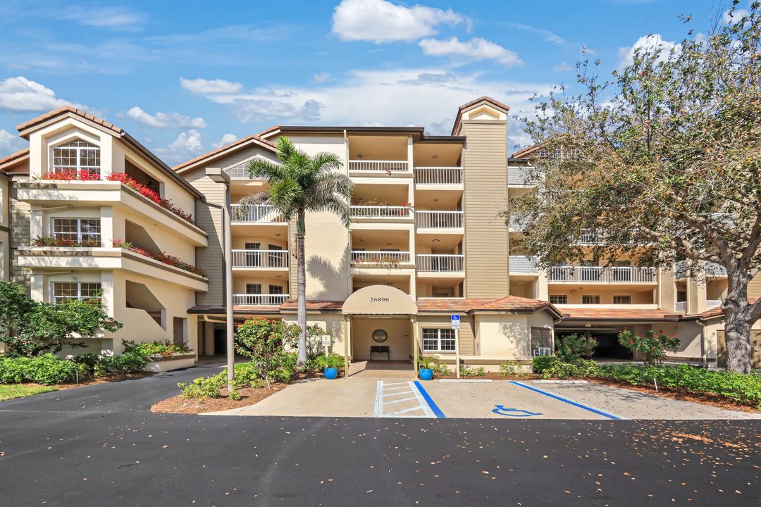 26890 Wedgewood Dr #303, Bonita Springs, FL 34134