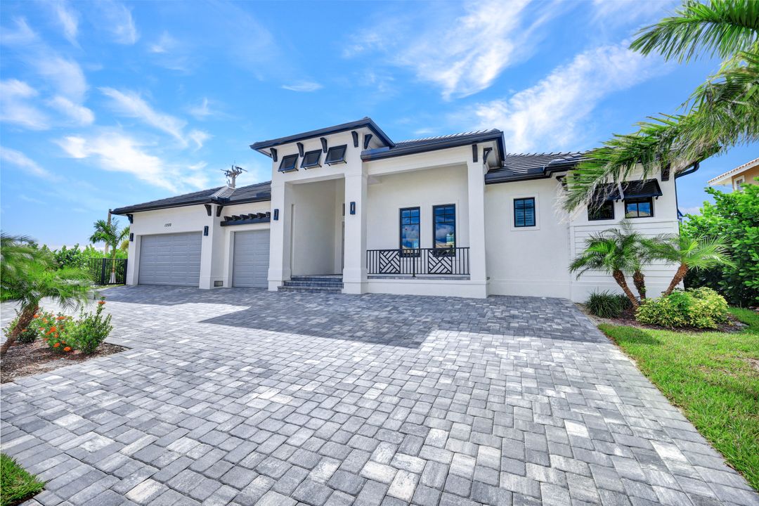 1200 Redwood Ct, Marco Island, FL 34145