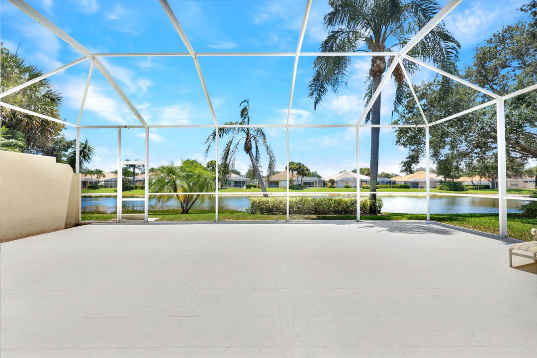 2941 Gilford Way, Naples, FL 34119