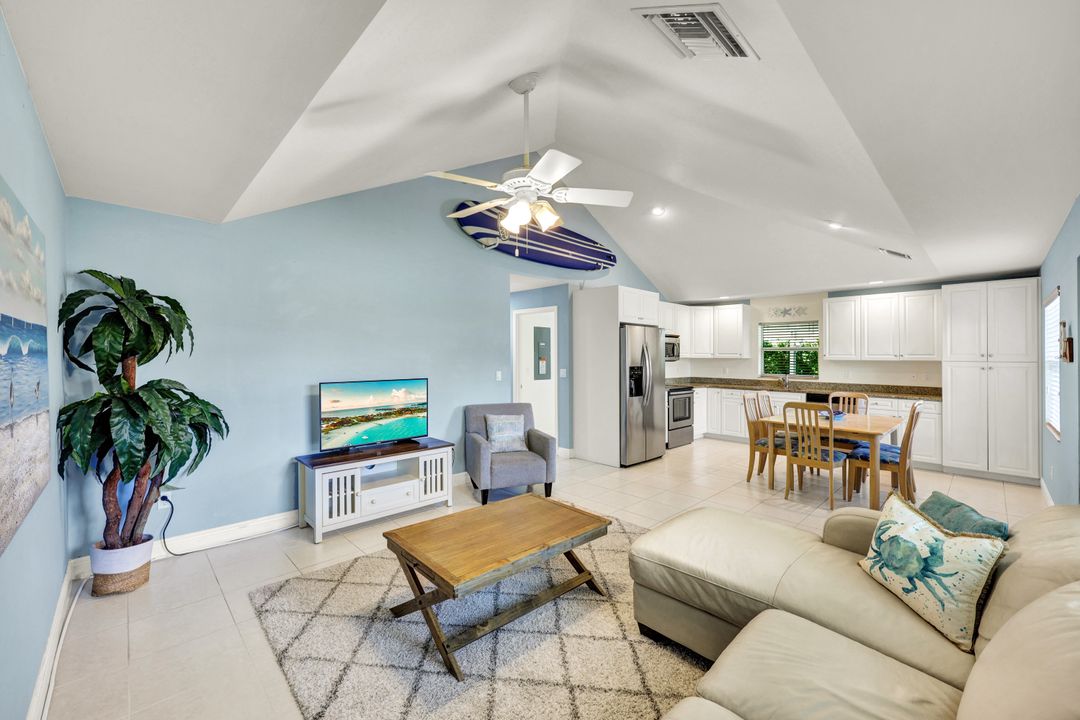 10170 Carolina St, Bonita Springs, FL 34135