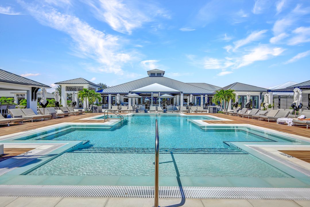 13925 Old Coast Rd #2205, Naples, FL 34110