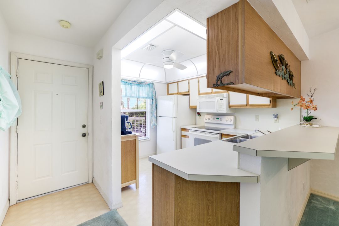 837 W Elkcam Cir, Unit 425 - Marco Island, FL 34145