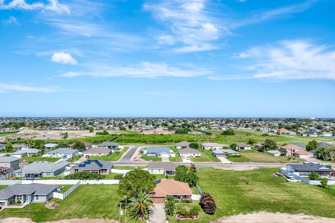1206 NE 5th Ave, Cape Coral, FL 33909