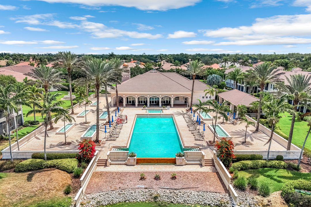 510 Avellino Isles Cir #2202, Naples, FL 34119