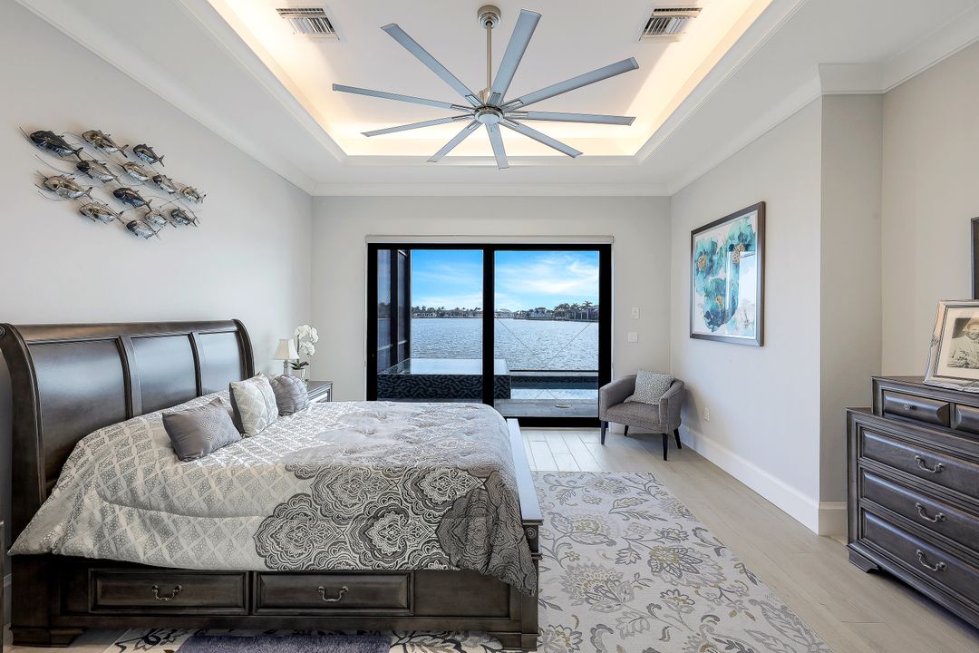 1275 Winterberry Dr, Marco Island, FL 34145