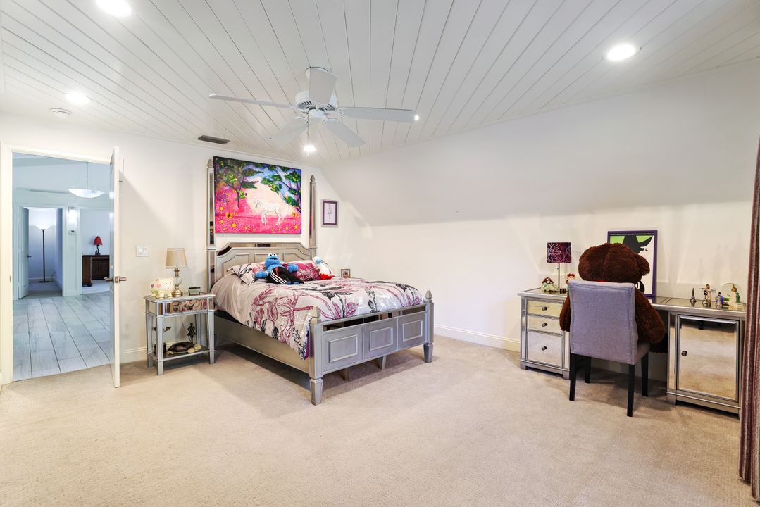 6516 Trail Blvd, Naples, FL 34108