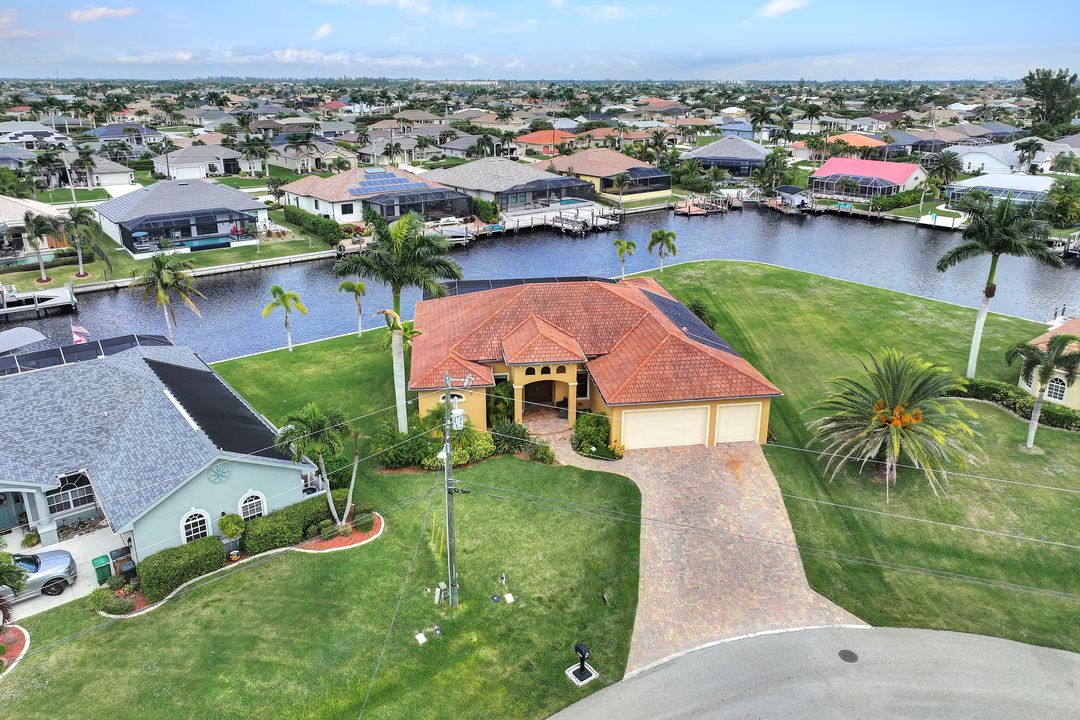 2801 SW 33rd St, Cape Coral, FL 33914