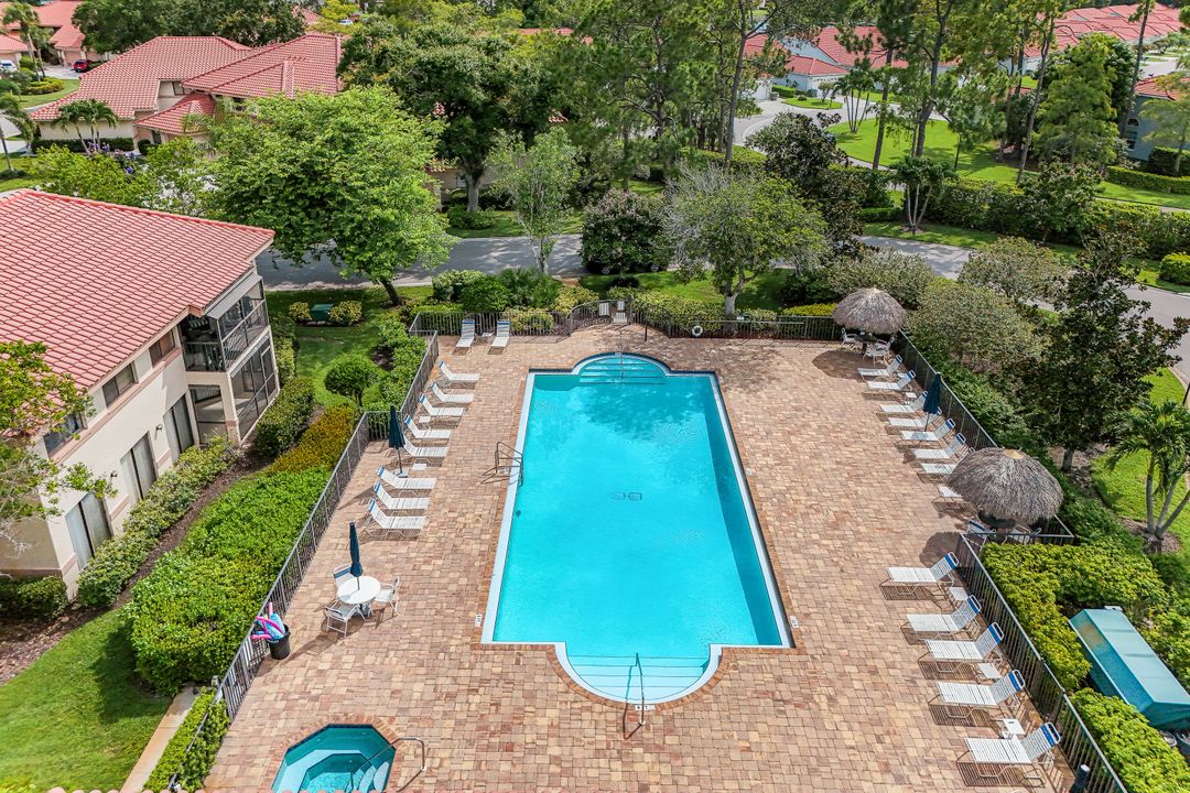 142 Bennington Dr #8, Naples, FL 34104