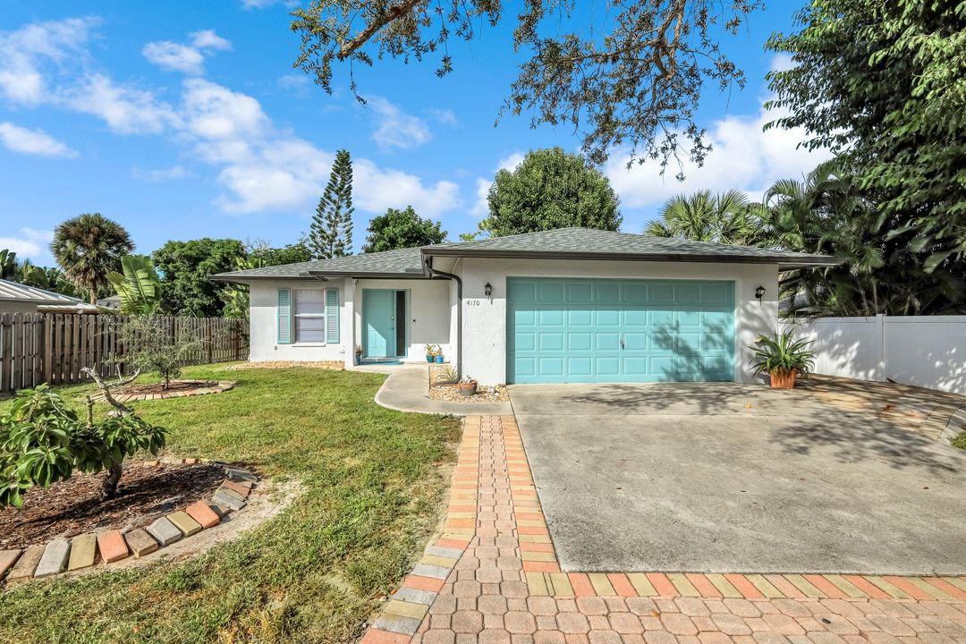 4170 Mariner Ln, Bonita Springs, FL 34134