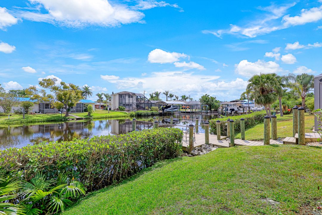 1720 Cascade Way, North Fort Myers, FL 33917