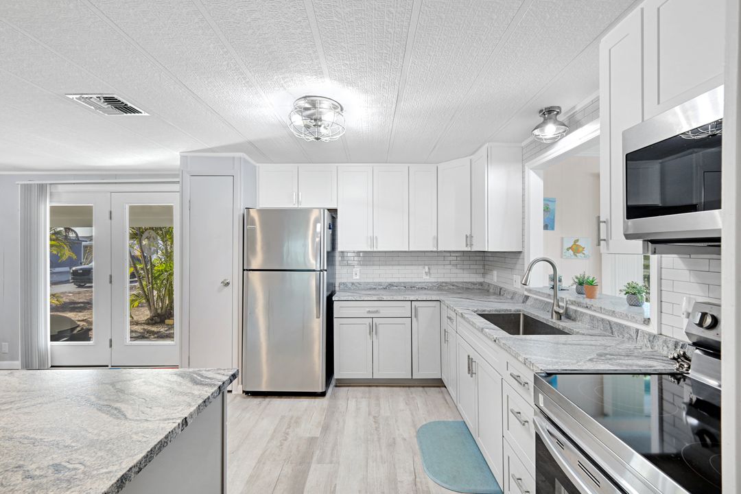 2971 Bounty Ln, Saint James City, FL 33956