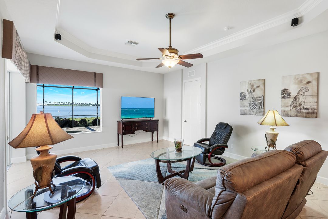 8765 Hideaway Harbor Ct, Naples, FL 34120