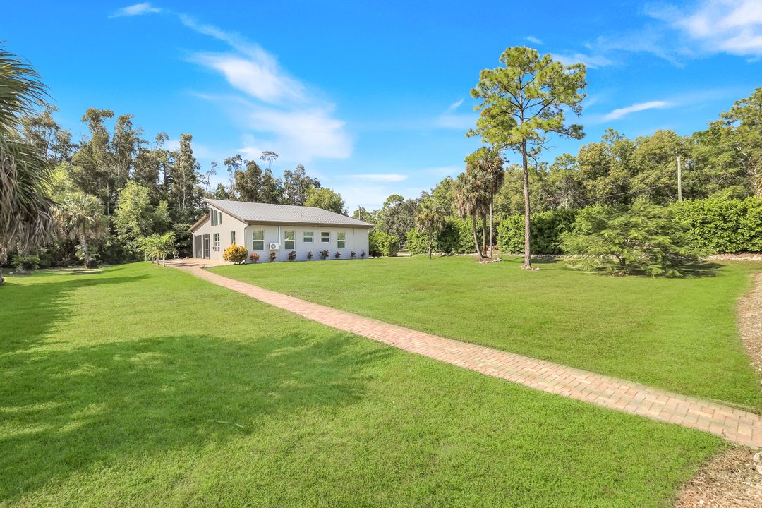 5630 Copper Leaf Ln, Naples, FL 34116