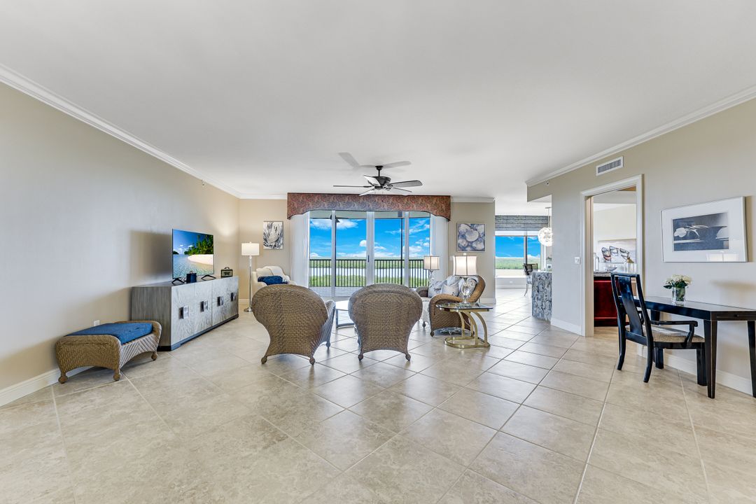 1050 Borghese Ln #605, Naples, FL 34114