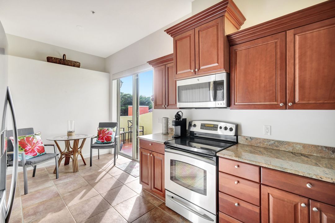 22300 Piazza Doria Ln #301, Estero, FL 33928